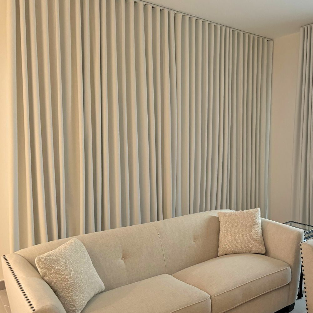 Cortina de onda moderna en tela tipo blackout Ventura